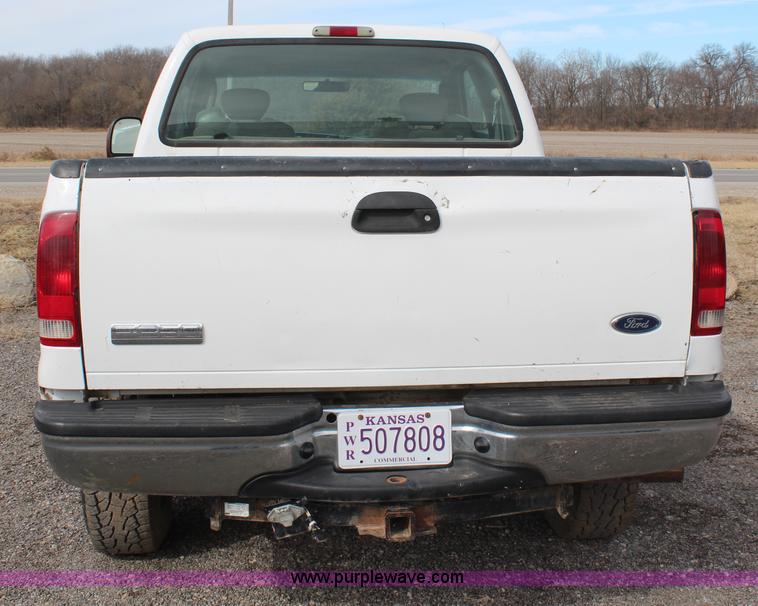 image for item H1413 2005 Ford F250 Super Duty SuperCab pickup truck