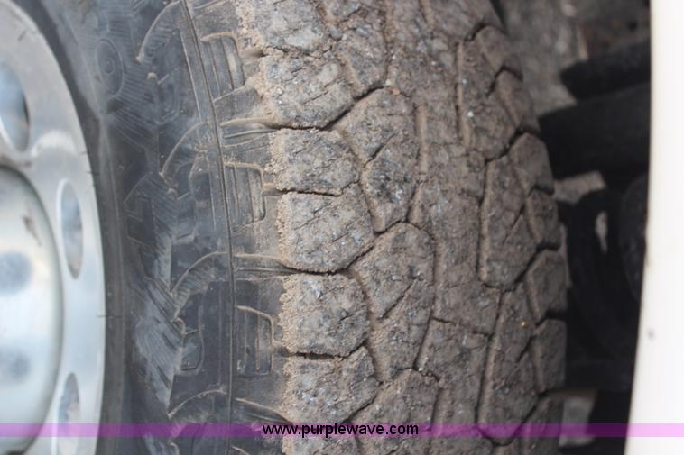 image for item H1413 2005 Ford F250 Super Duty SuperCab pickup truck