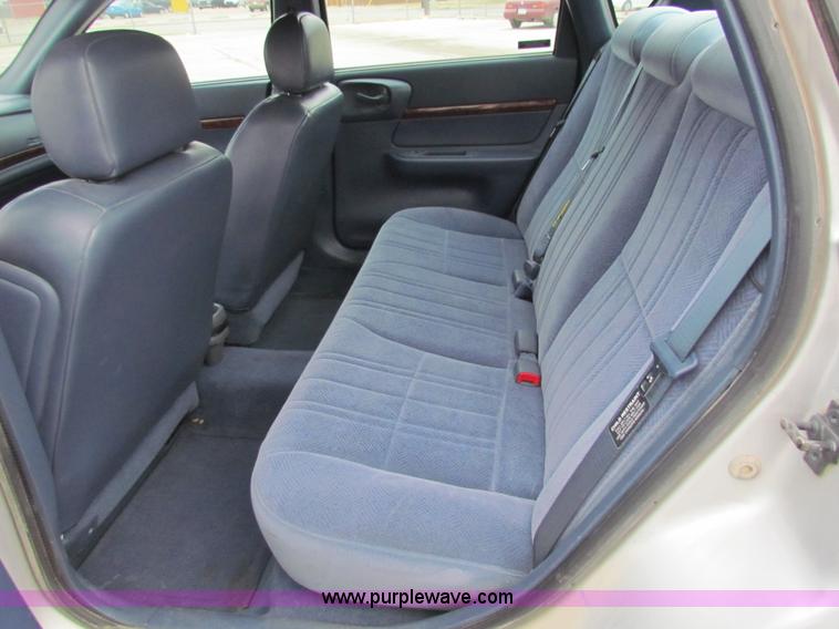 image for item H2249 2001 Chevrolet Impala