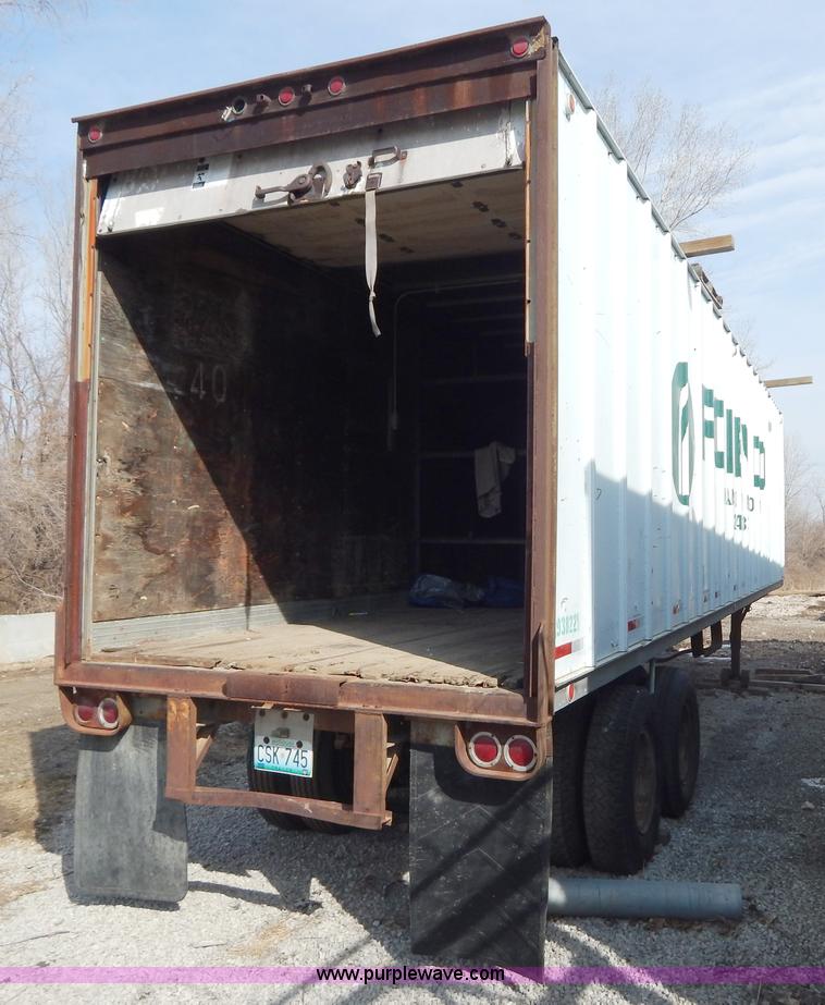 image for item H3794 1969 Fruehauf FG-8-F2-40 dry van trailer