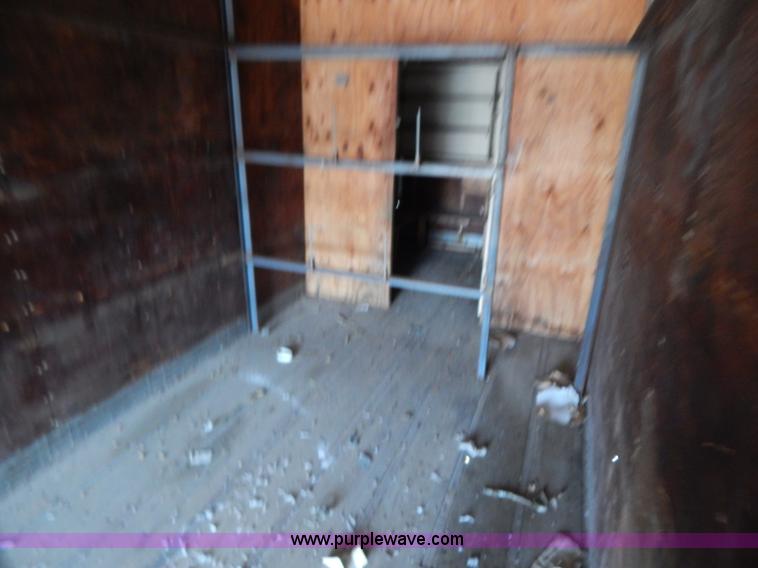 image for item H3794 1969 Fruehauf FG-8-F2-40 dry van trailer