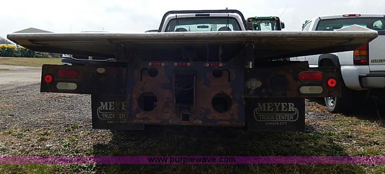 image for item H6207 2002 Ford F350 Super Duty pickup truck