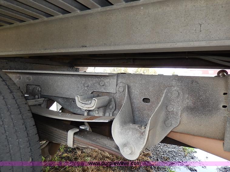 image for item H6207 2002 Ford F350 Super Duty pickup truck