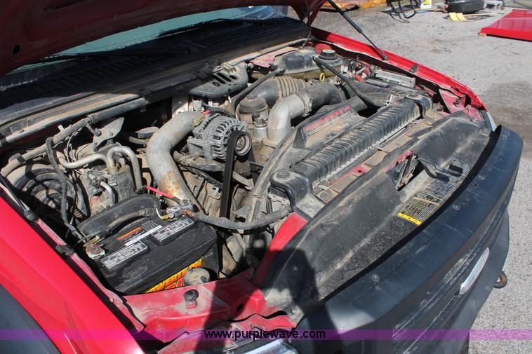 image for item H8272 2007 Ford F550 flatbed truck