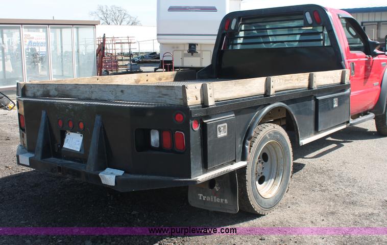 image for item H8272 2007 Ford F550 flatbed truck