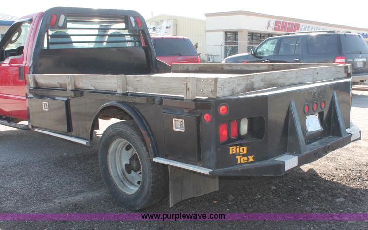 image for item H8272 2007 Ford F550 flatbed truck