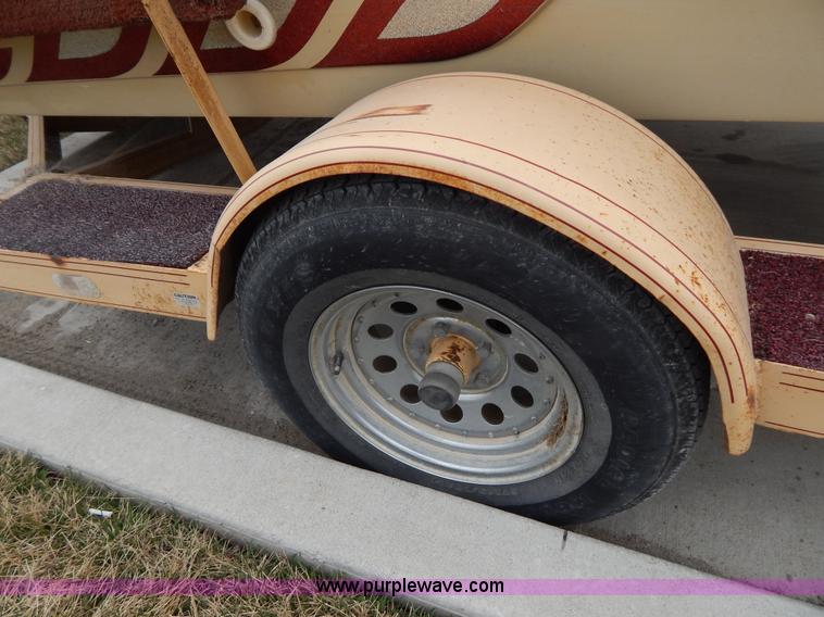 image for item I1053 1986 Charger 200 T-PRO fishing boat and trailer