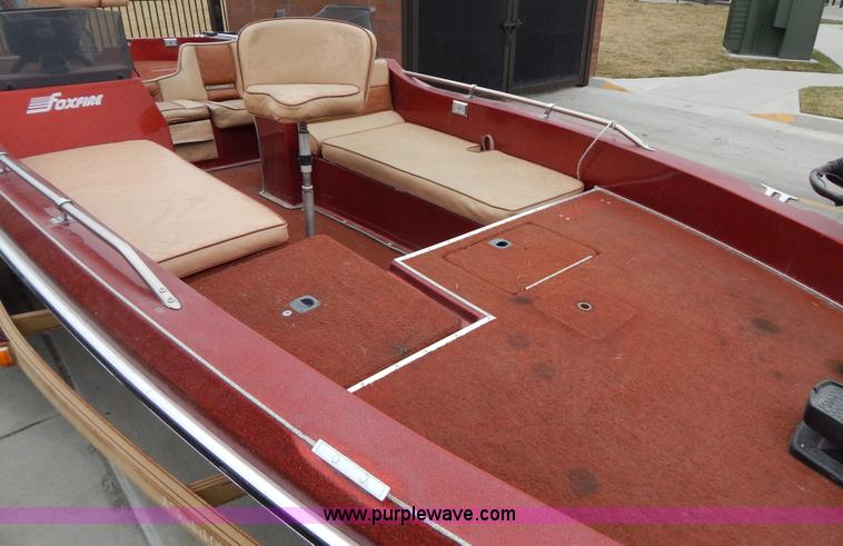 image for item I1053 1986 Charger 200 T-PRO fishing boat and trailer