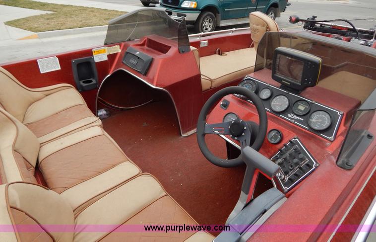 image for item I1053 1986 Charger 200 T-PRO fishing boat and trailer