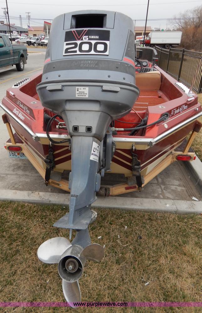 image for item I1053 1986 Charger 200 T-PRO fishing boat and trailer