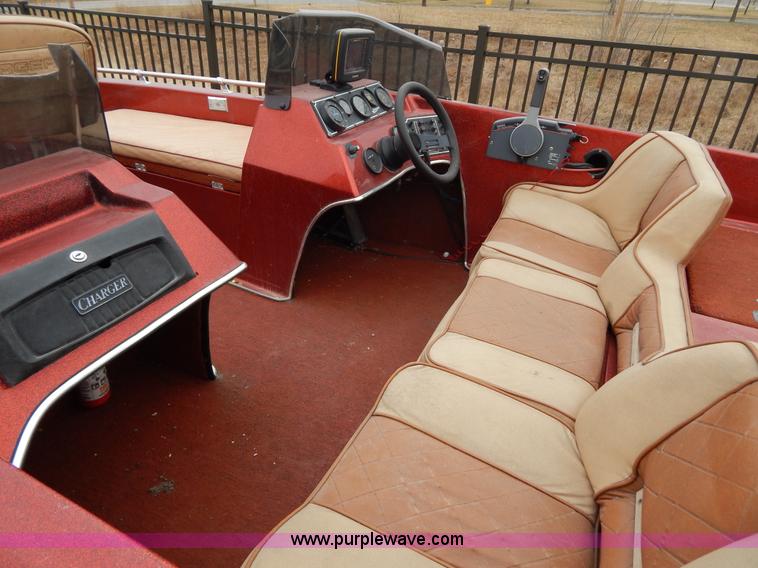 image for item I1053 1986 Charger 200 T-PRO fishing boat and trailer