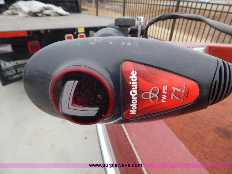 image for item I1053 1986 Charger 200 T-PRO fishing boat and trailer