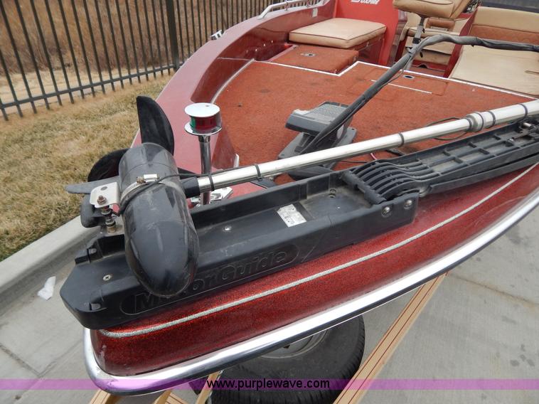 image for item I1053 1986 Charger 200 T-PRO fishing boat and trailer