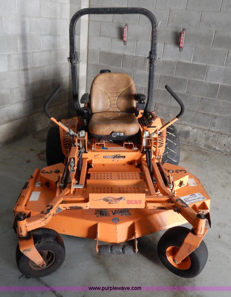 image for item I1054 Scag STT61V-27KA ZTR lawn mower