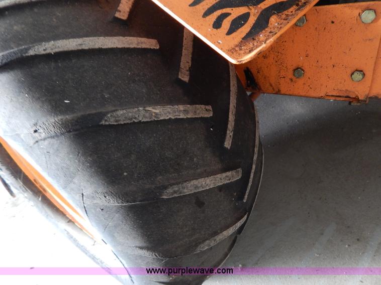 image for item I1054 Scag STT61V-27KA ZTR lawn mower