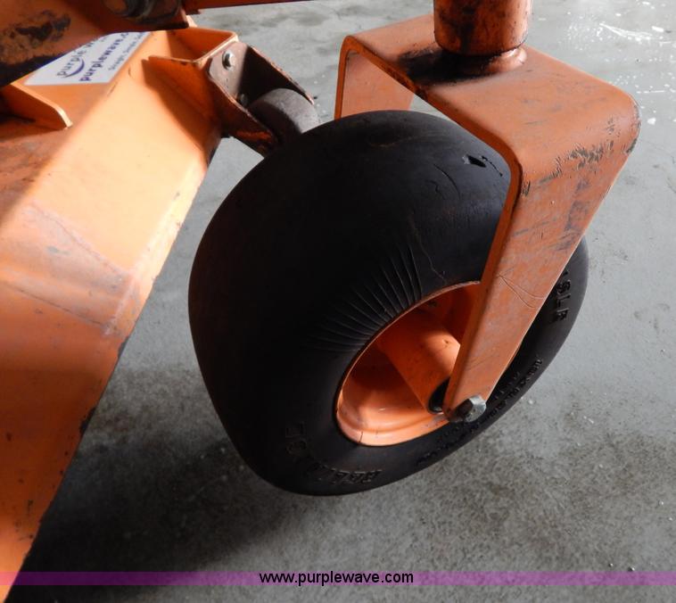 image for item I1054 Scag STT61V-27KA ZTR lawn mower