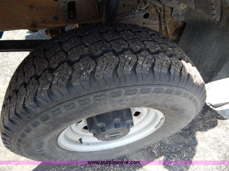 image for item I1076 2000 Ford Excursion XLT SUV