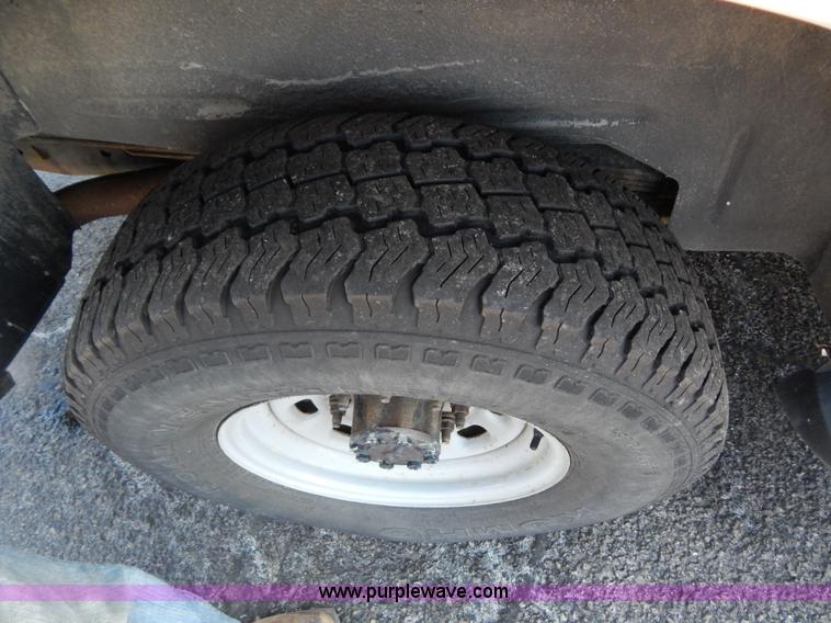 image for item I1076 2000 Ford Excursion XLT SUV