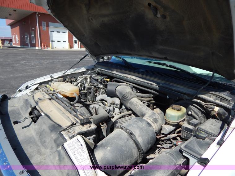 image for item I1076 2000 Ford Excursion XLT SUV