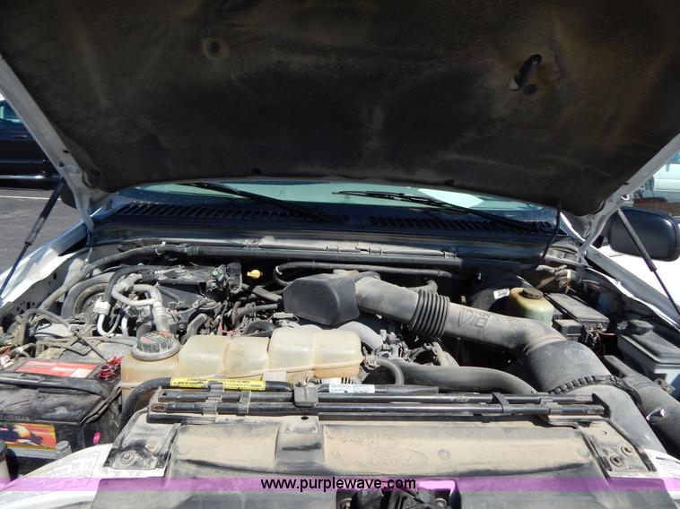 image for item I1076 2000 Ford Excursion XLT SUV