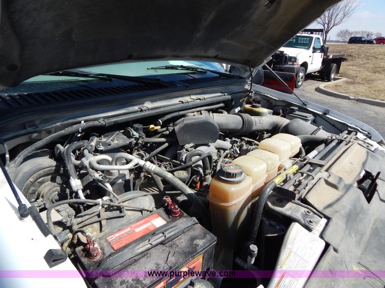 image for item I1076 2000 Ford Excursion XLT SUV