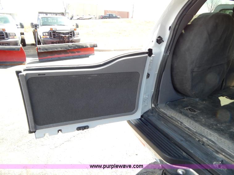 image for item I1076 2000 Ford Excursion XLT SUV