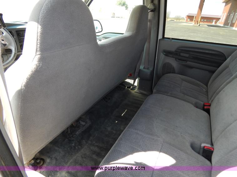 image for item I1076 2000 Ford Excursion XLT SUV