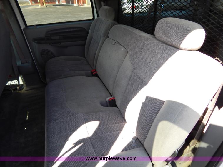 image for item I1076 2000 Ford Excursion XLT SUV