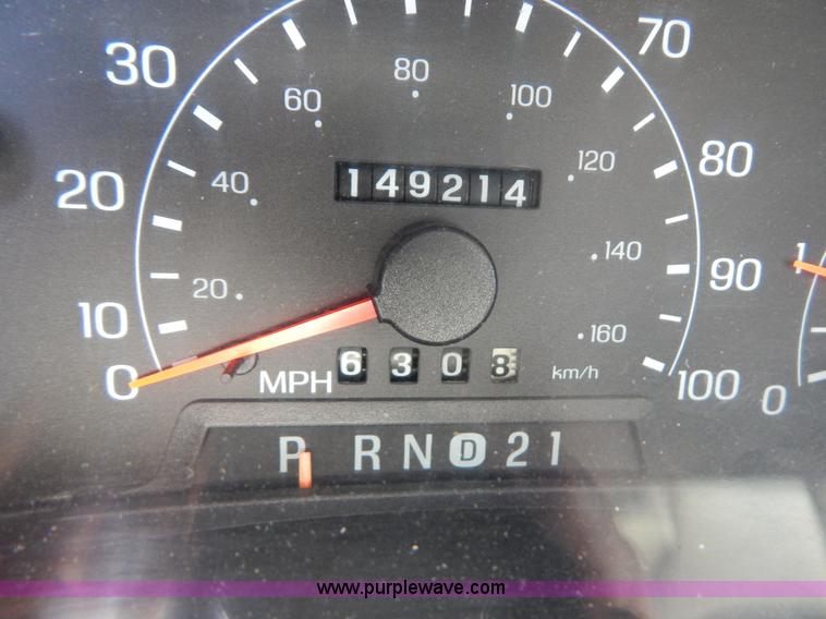 image for item I1076 2000 Ford Excursion XLT SUV