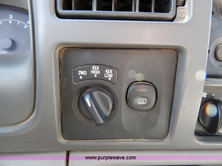 image for item I1076 2000 Ford Excursion XLT SUV