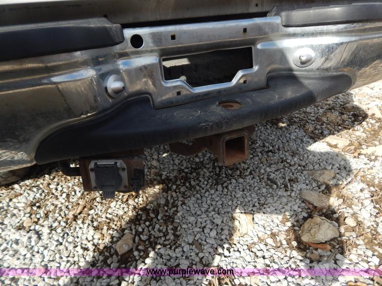 image for item I1103 2001 Ford F250 Super Duty SuperCab pickup truck