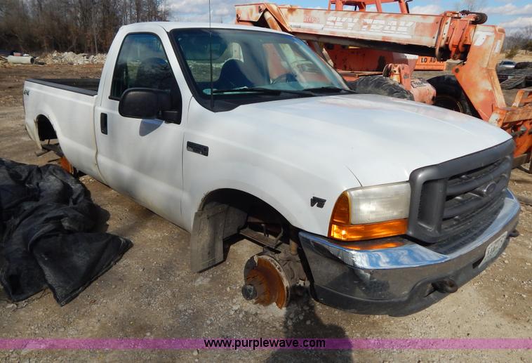 image for item I1104 1999 Ford F250 Super Duty pickup truck