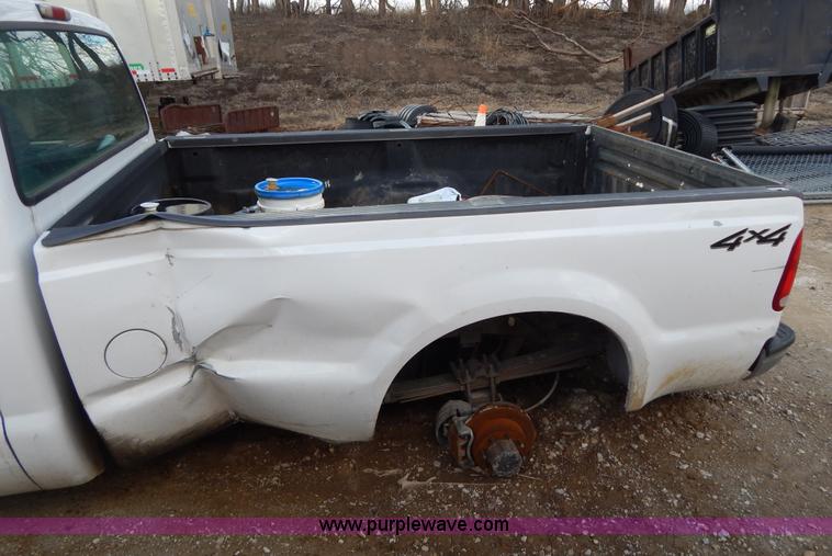 image for item I1104 1999 Ford F250 Super Duty pickup truck