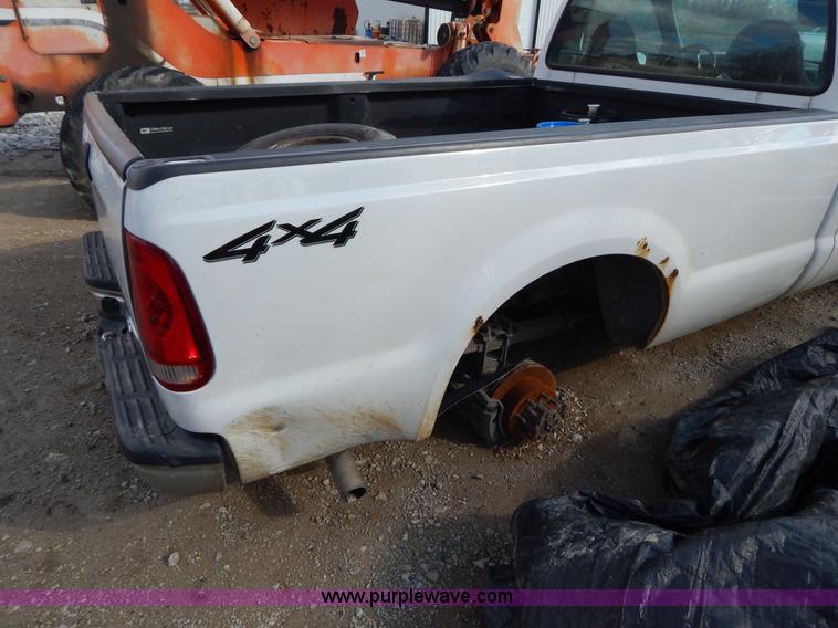 image for item I1104 1999 Ford F250 Super Duty pickup truck