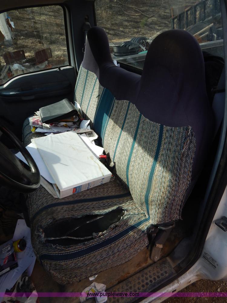 image for item I1104 1999 Ford F250 Super Duty pickup truck