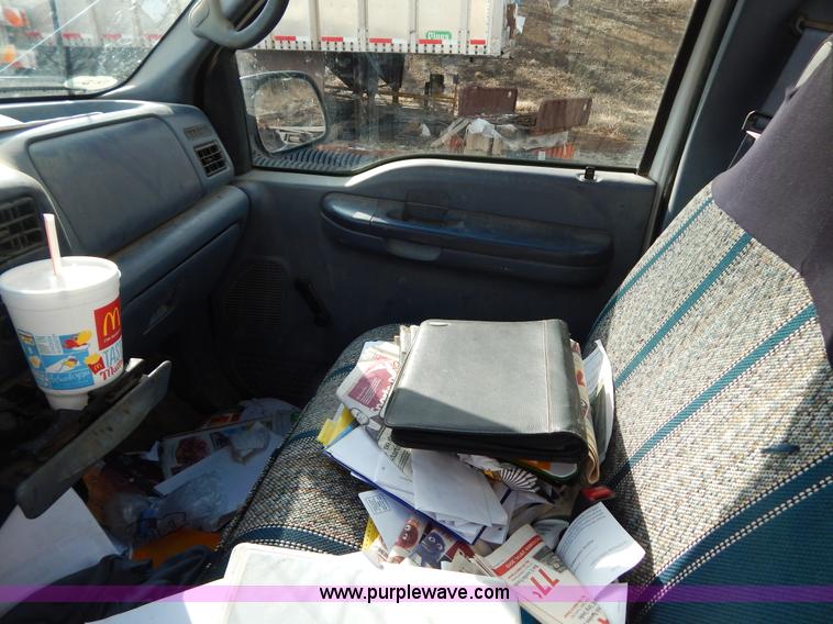 image for item I1104 1999 Ford F250 Super Duty pickup truck