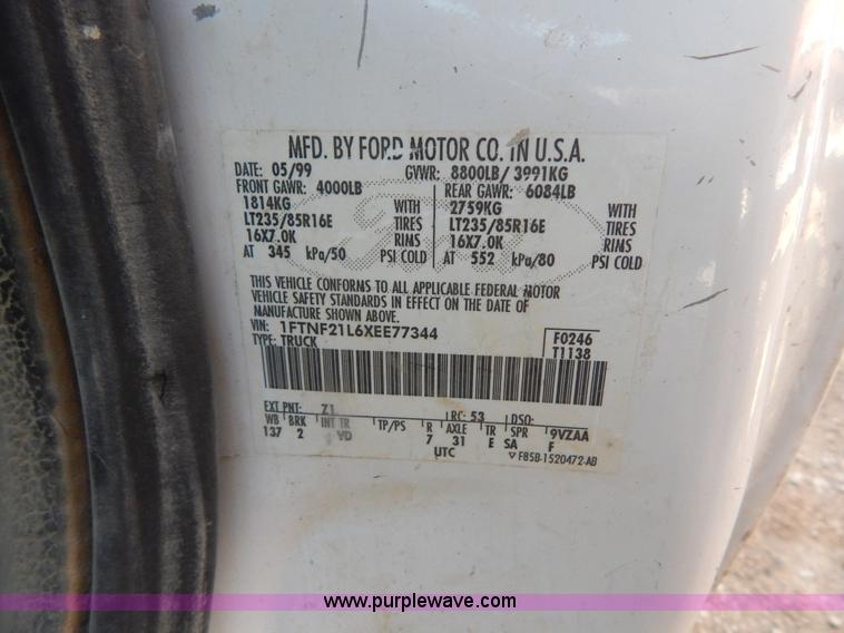 image for item I1104 1999 Ford F250 Super Duty pickup truck