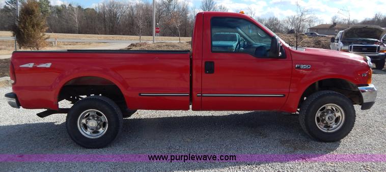 image for item I1105 1999 Ford F350 Super Duty pickup truck