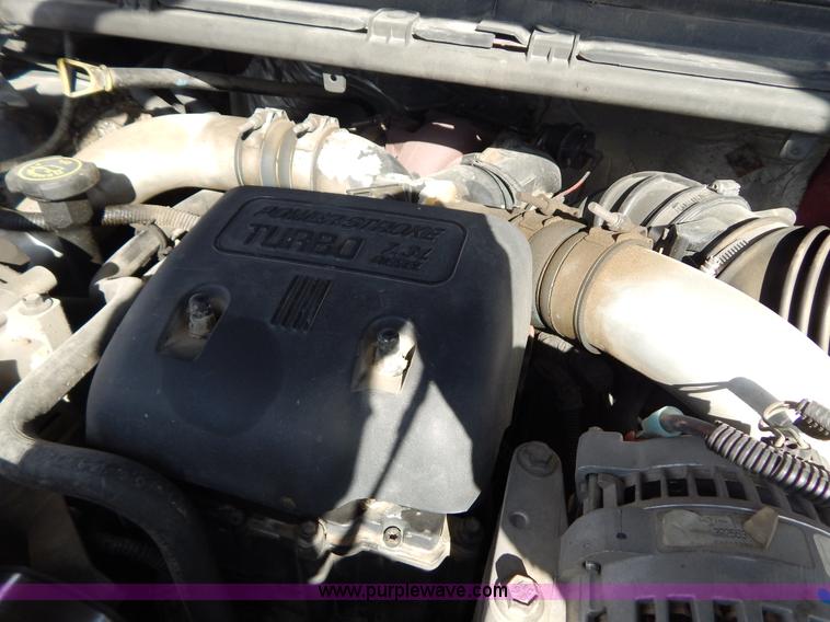 image for item I1105 1999 Ford F350 Super Duty pickup truck