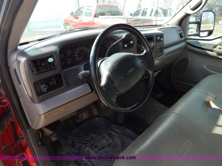 image for item I1105 1999 Ford F350 Super Duty pickup truck