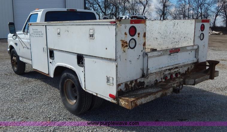 image for item I1106 1997 Ford F350 XL utility truck
