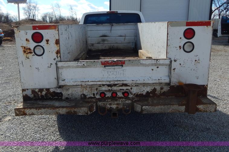 image for item I1106 1997 Ford F350 XL utility truck