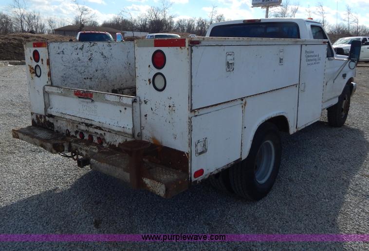 image for item I1106 1997 Ford F350 XL utility truck