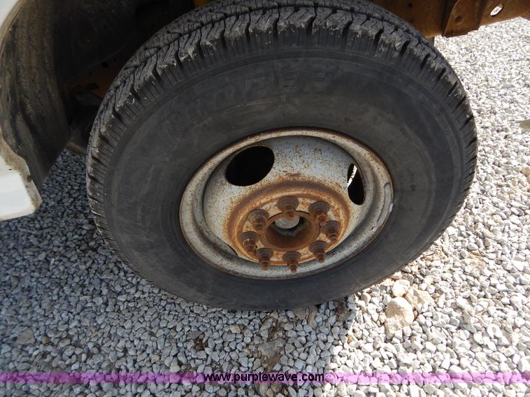 image for item I1106 1997 Ford F350 XL utility truck