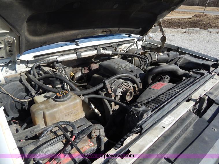 image for item I1106 1997 Ford F350 XL utility truck