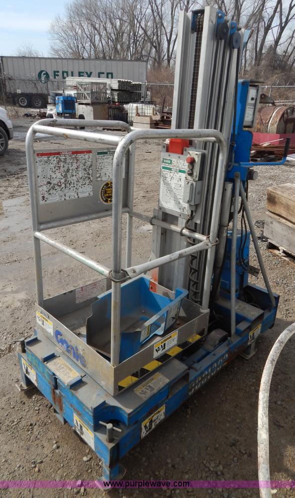 image for item I1138 Genie IWR-24 single man lift