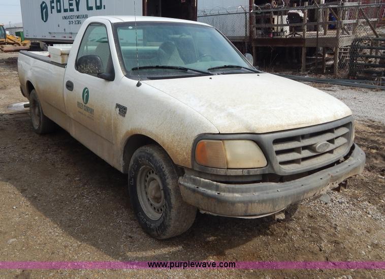 image for item I1139 2003 Ford F150 pickup truck