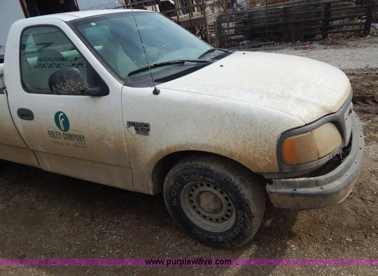 image for item I1139 2003 Ford F150 pickup truck