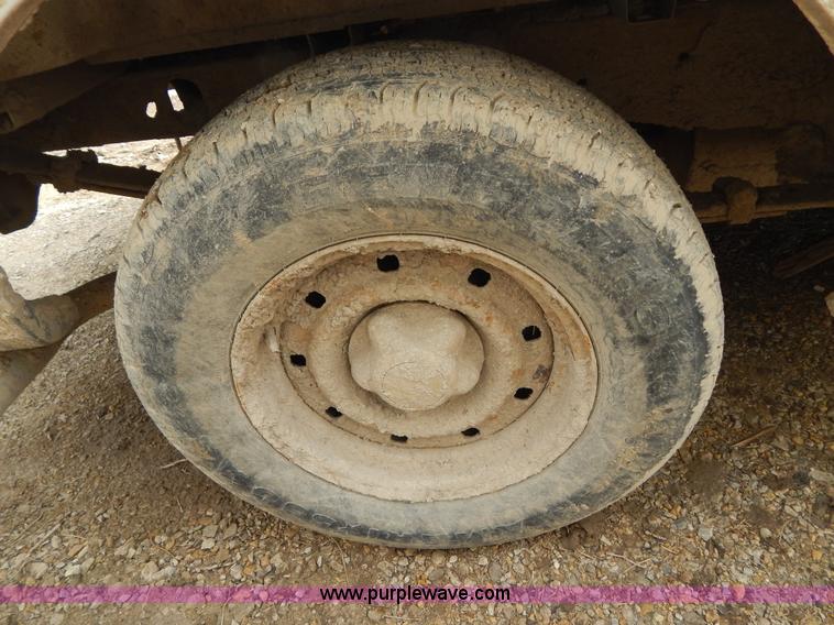 image for item I1139 2003 Ford F150 pickup truck