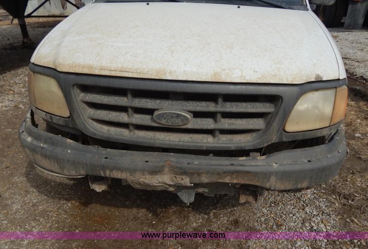 image for item I1139 2003 Ford F150 pickup truck